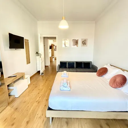 Flaminio Luxury - Center